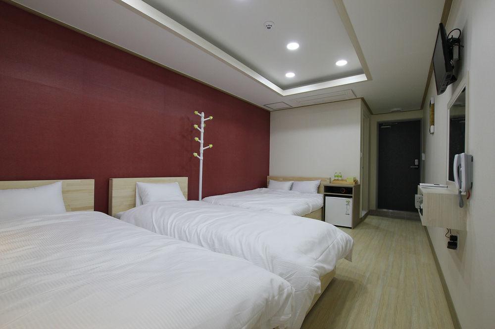 Hotel Kota 2*
