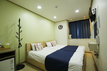 Hotel Kota 2*